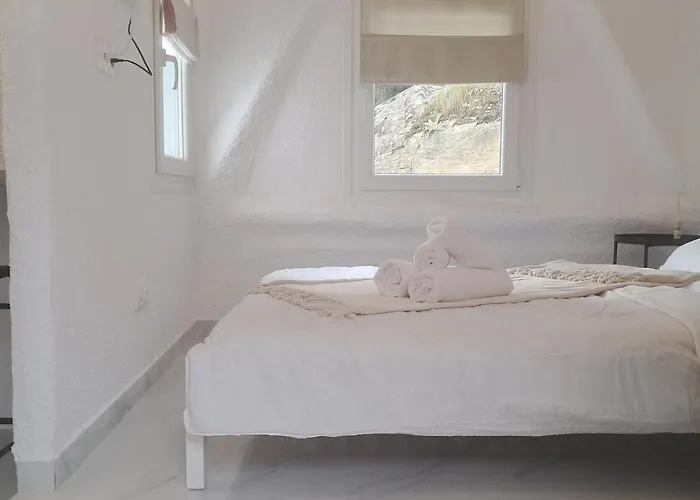 Apartament Funky, Cute Flat Close T Center Salonic