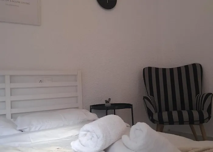 Apartament Funky, Cute Flat Close T Center *