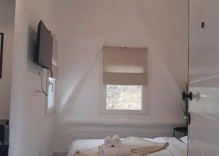Funky, Cute Flat Close T Center דירה *