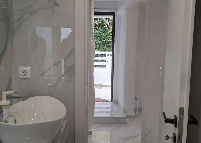 דירה Funky, Cute Flat Close T Center