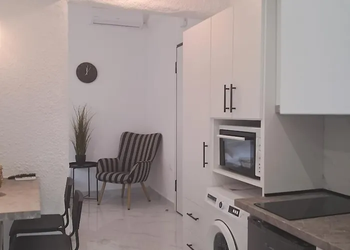 Funky, Cute Flat Close T Center Thessaloniki